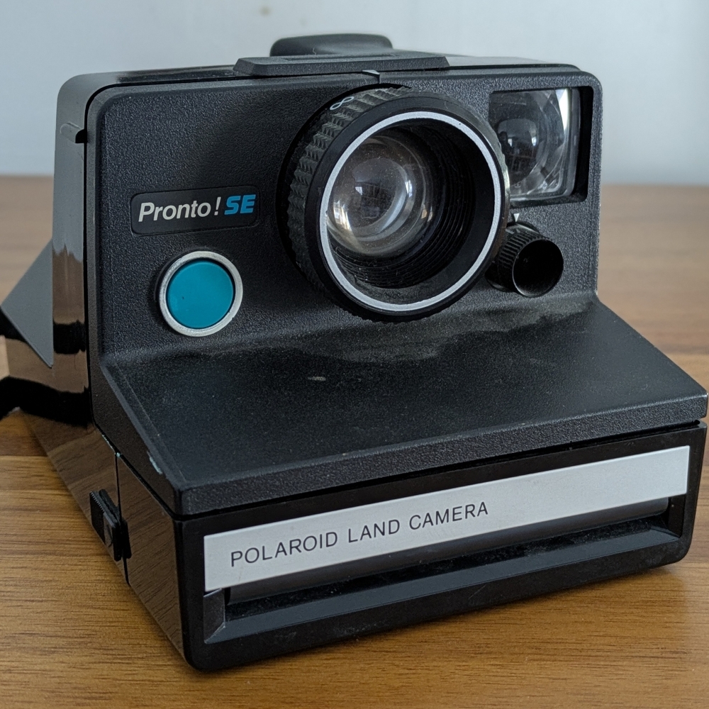 📷 Vintage Polaroid Pronto! Land Camera - Instant Film Photography